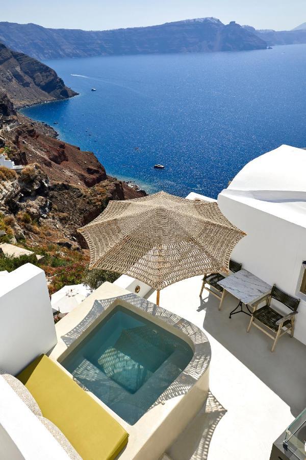 Rhenia'S Suites Oia  Bagian luar foto